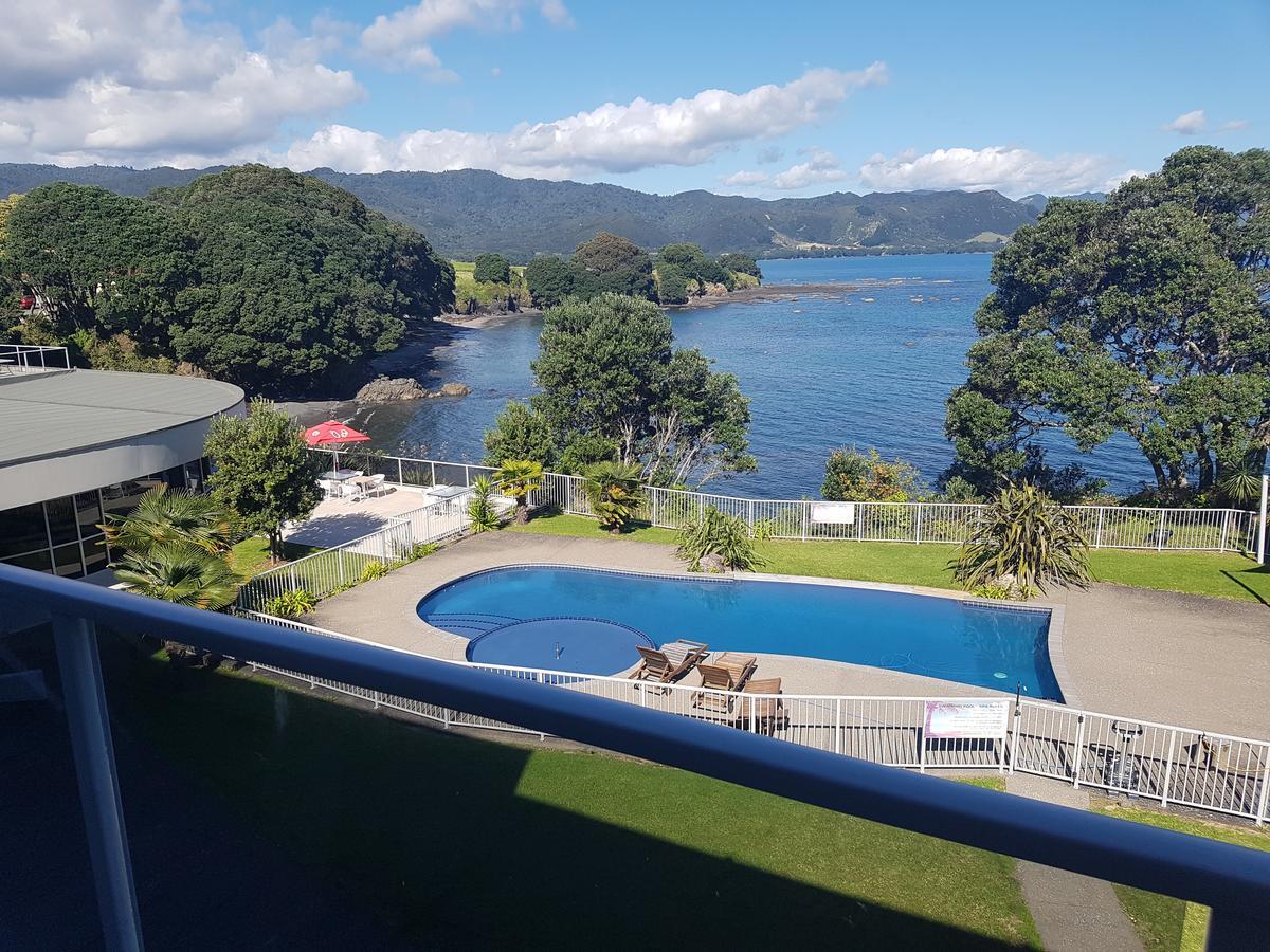 Te Kaha Beach Hotel Exterior photo
